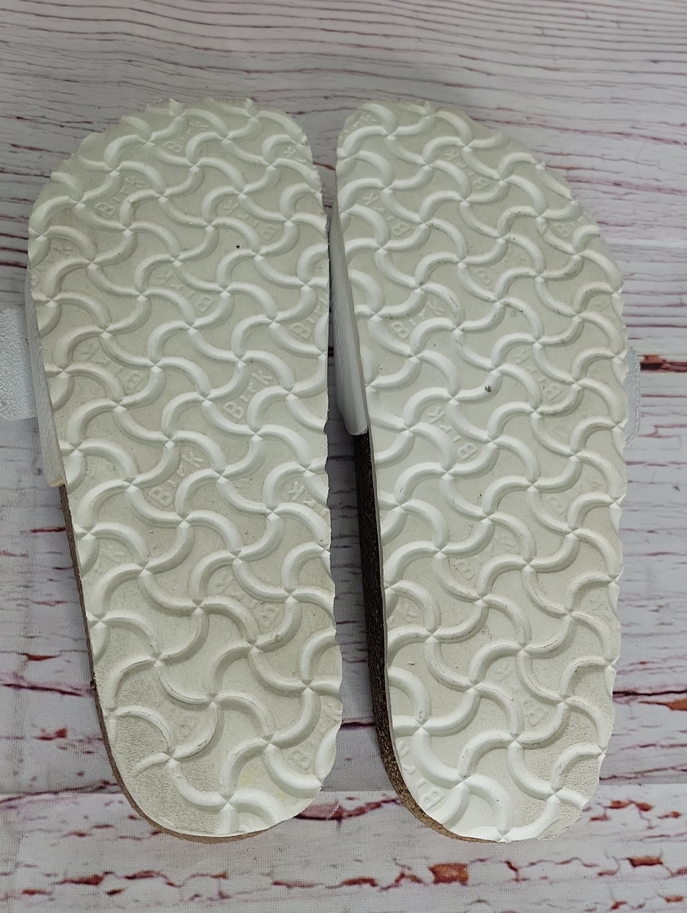 Birkenstock Madrid White Slide Sandal with Iridescent Buckle Size 7.5 - Picture 7 of 9